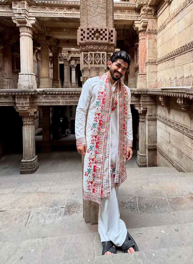 WHITE SILK KURTA SET WITH DUPATTA